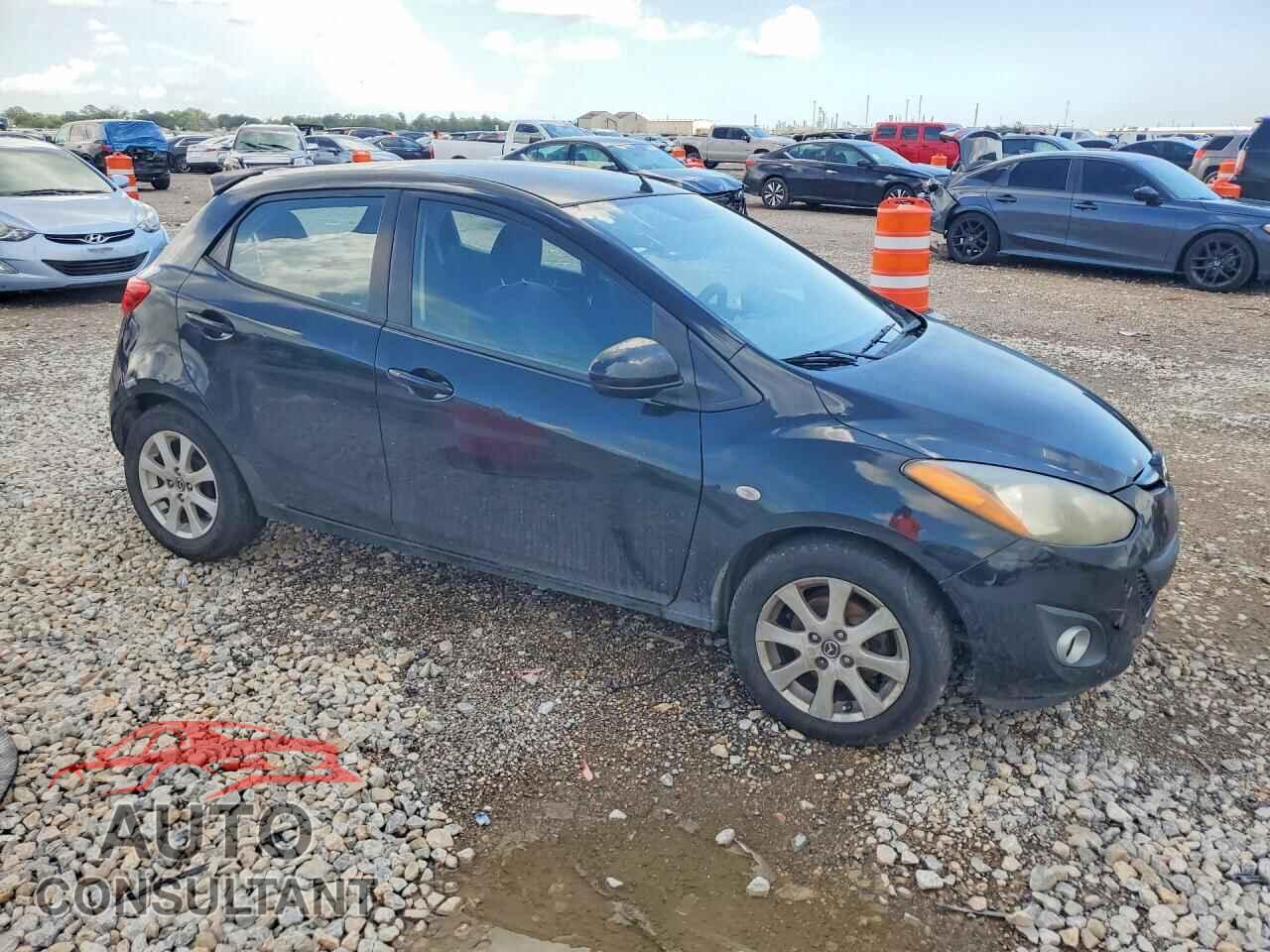 MAZDA 2 2014 - JM1DE1LY7E0175797