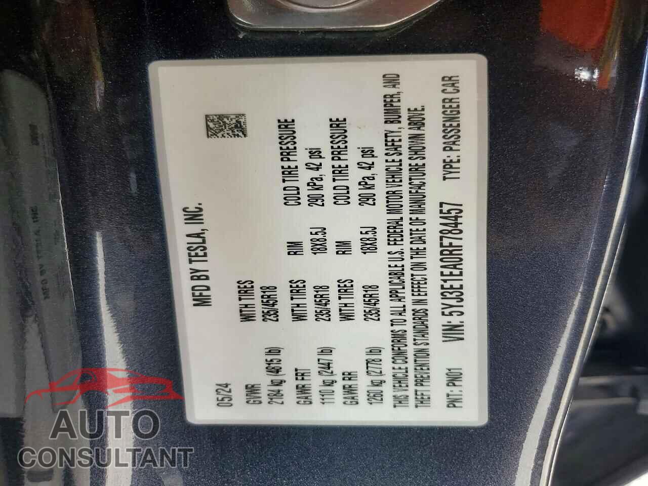 TESLA MODEL 3 2024 - 5YJ3E1EA0RF784457