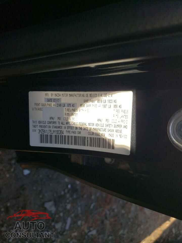 MAZDA 3 2018 - 3MZBN1U76JM166364