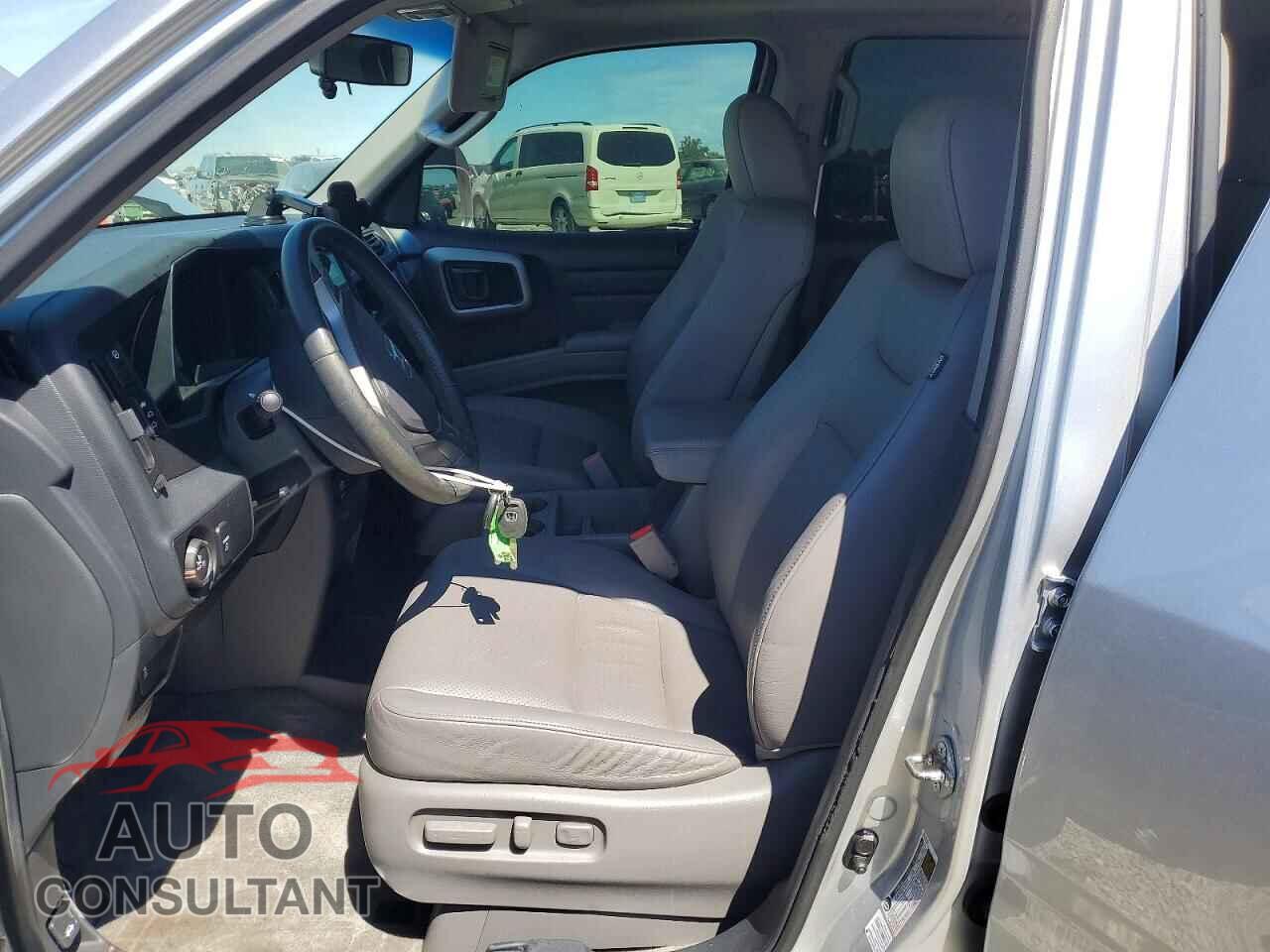 HONDA RIDGELINE 2011 - 5FPYK1F57BB452013