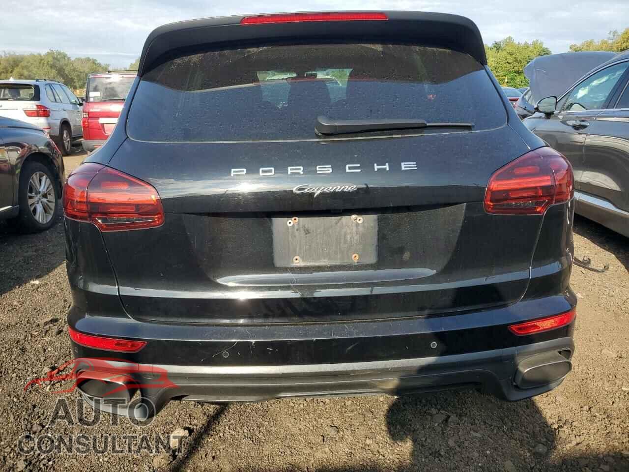 PORSCHE CAYENNE 2016 - WP1AA2A22GLA06015