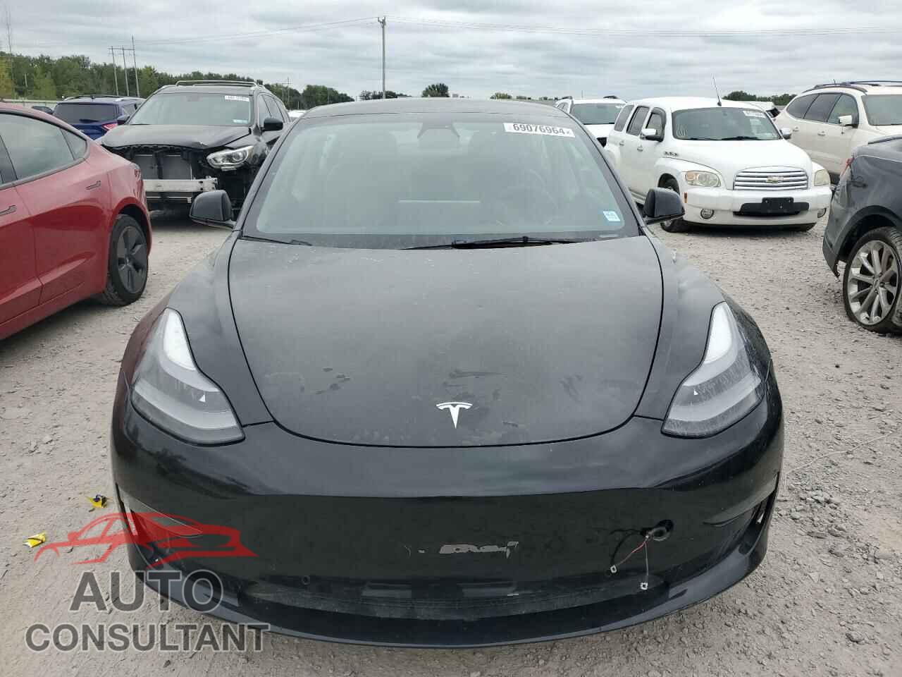 TESLA MODEL 3 2021 - 5YJ3E1EA8MF095145