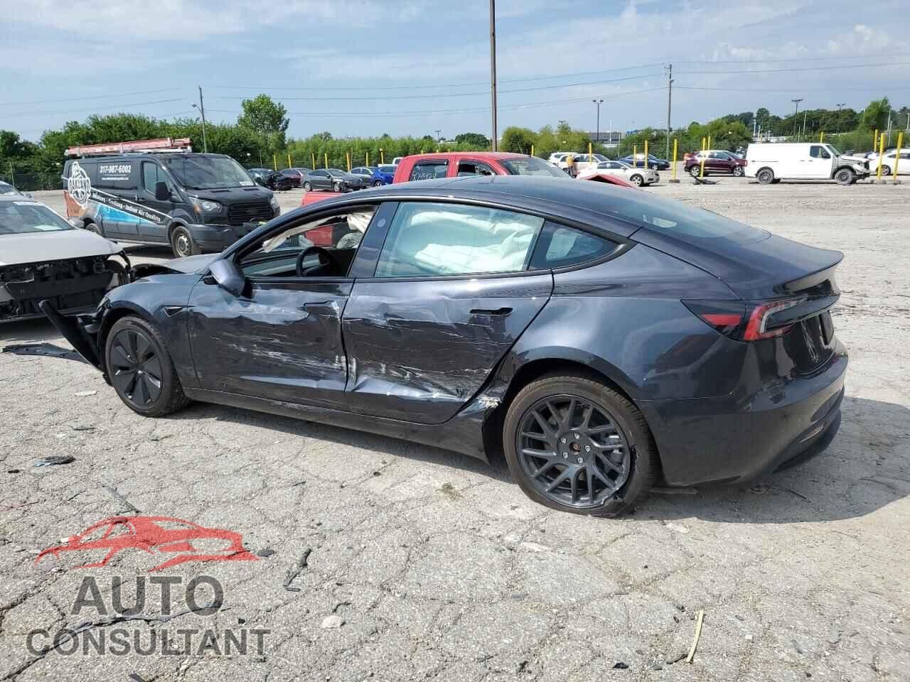TESLA MODEL 3 2025 - 5YJ3E1EA0SF983739