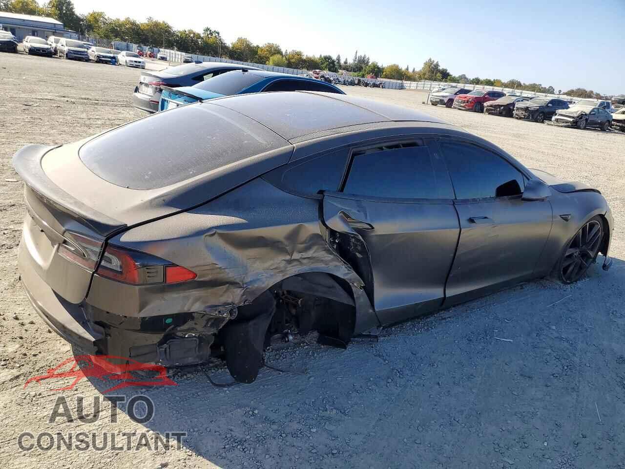 TESLA MODEL S 2018 - 5YJSA1E48JF295424