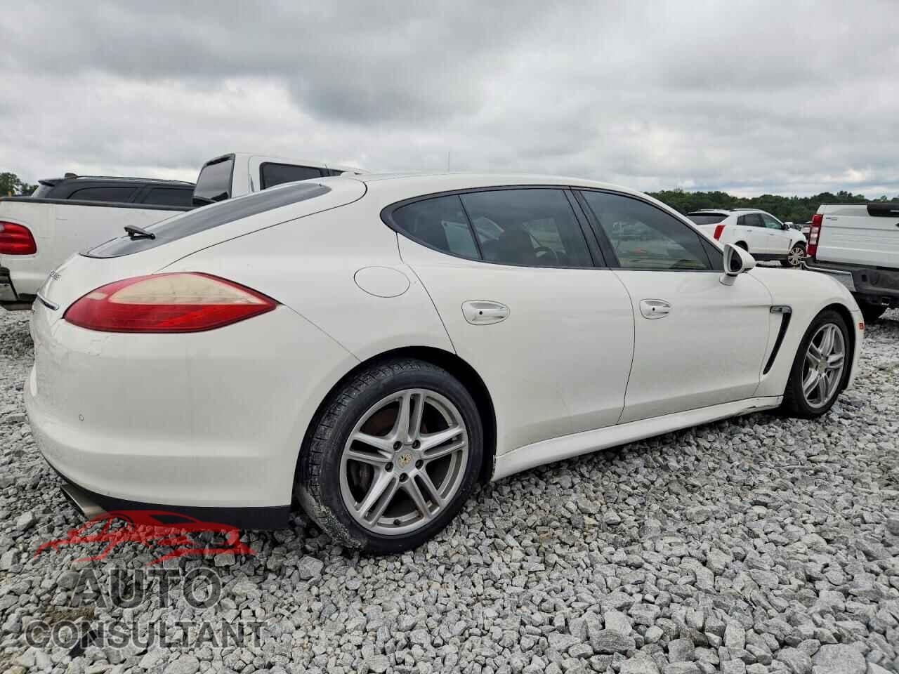 PORSCHE PANAMERA 2011 - WP0AA2A74BL017040