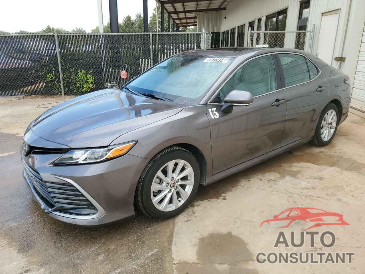 TOYOTA CAMRY 2022 - 4T1R11AK4NU652688