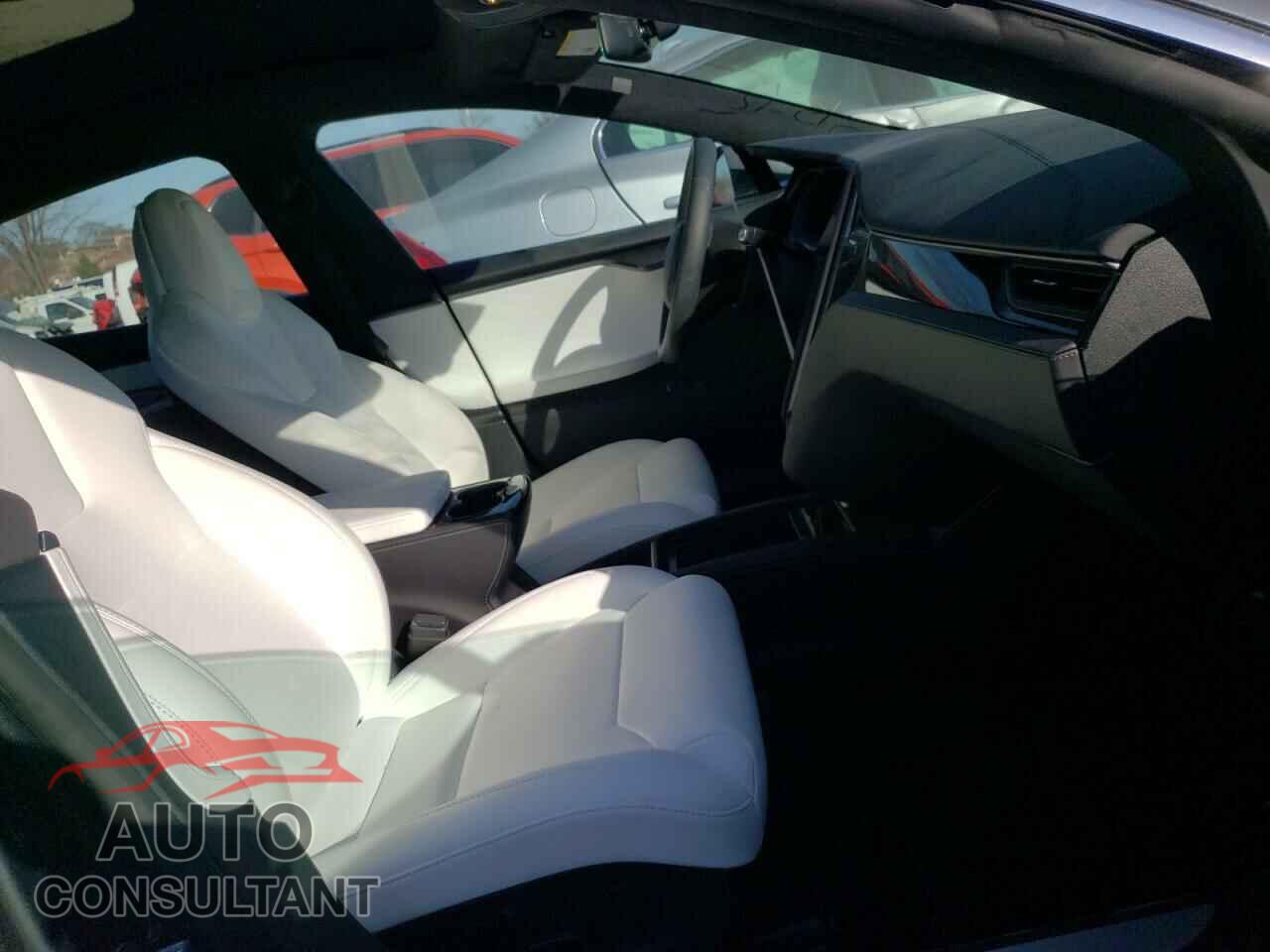 TESLA MODEL S 2018 - 5YJSA1E28JF283546