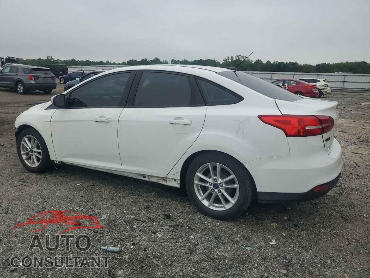 FORD FOCUS 2015 - 1FADP3F2XFL273662