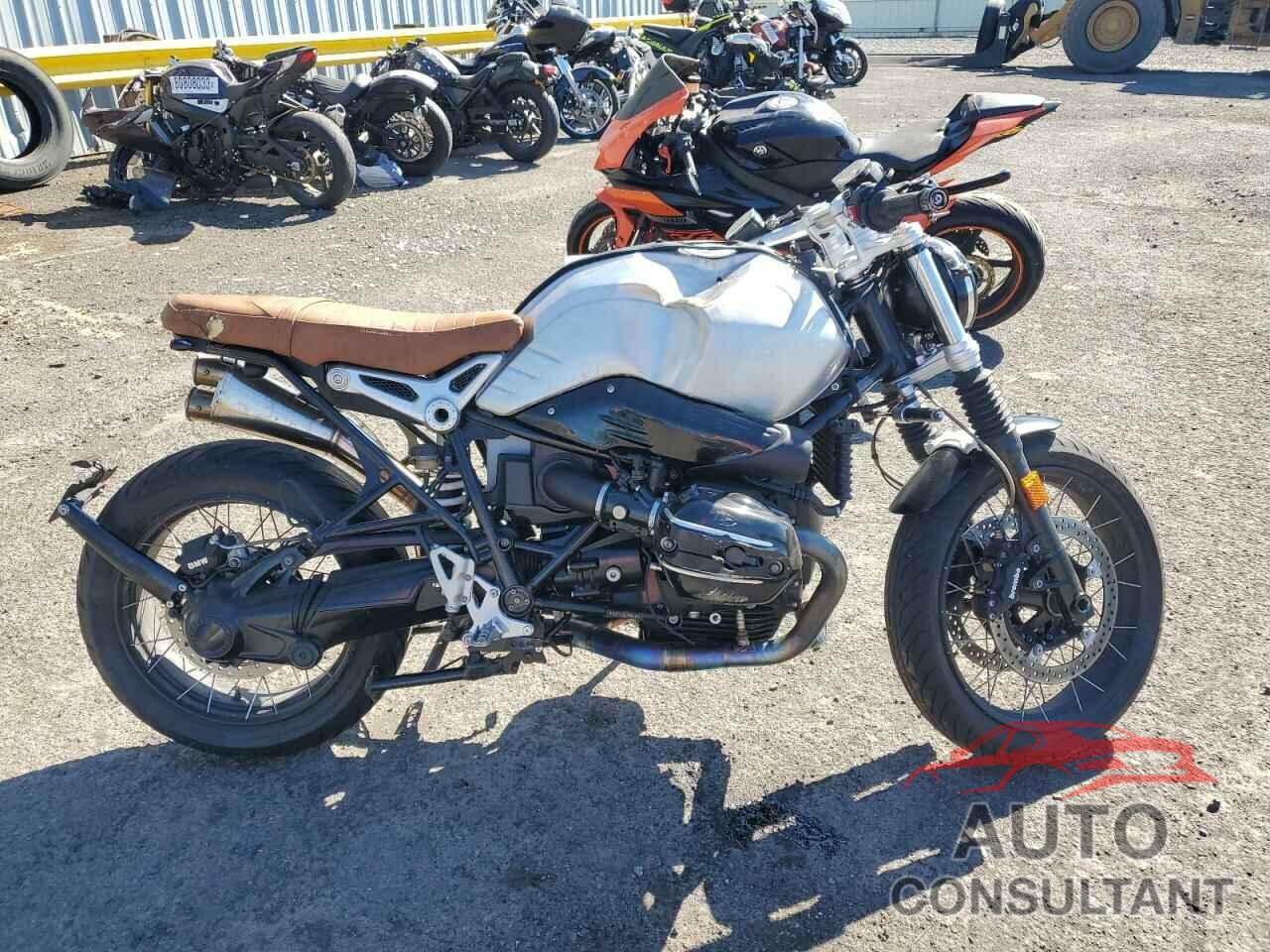 BMW R-SERIES 2018 - WB10J3306JZ794412