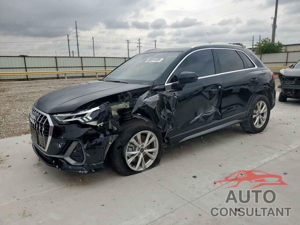 AUDI Q3 2022 - WA1EECF37N1026858