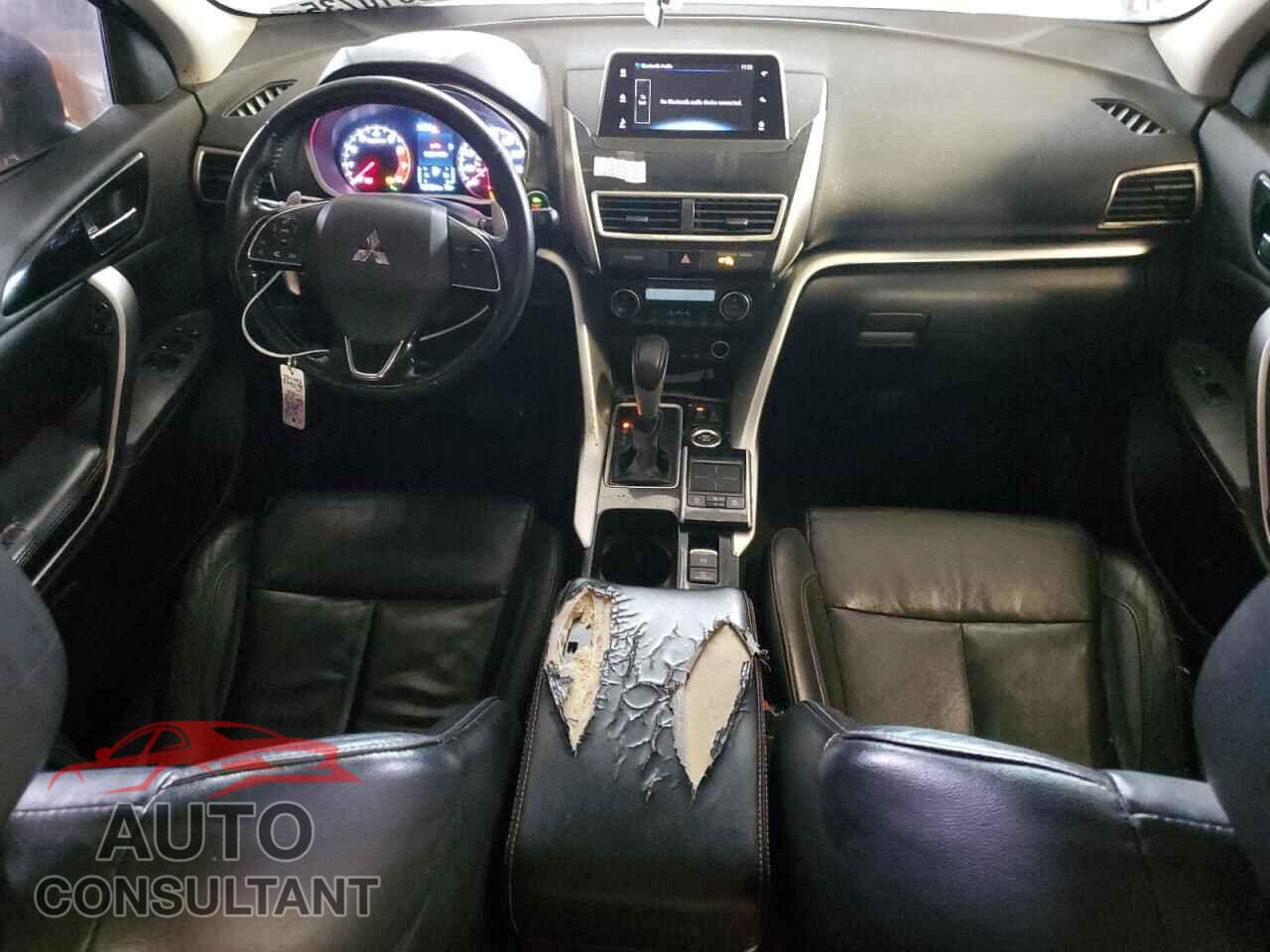 MITSUBISHI ECLIPSE 2018 - JA4AT5AA2JZ039891