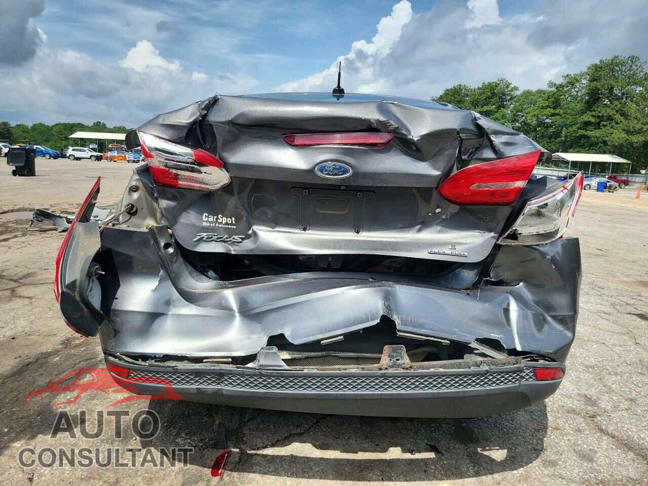 FORD FOCUS 2015 - 1FADP3F26FL365366
