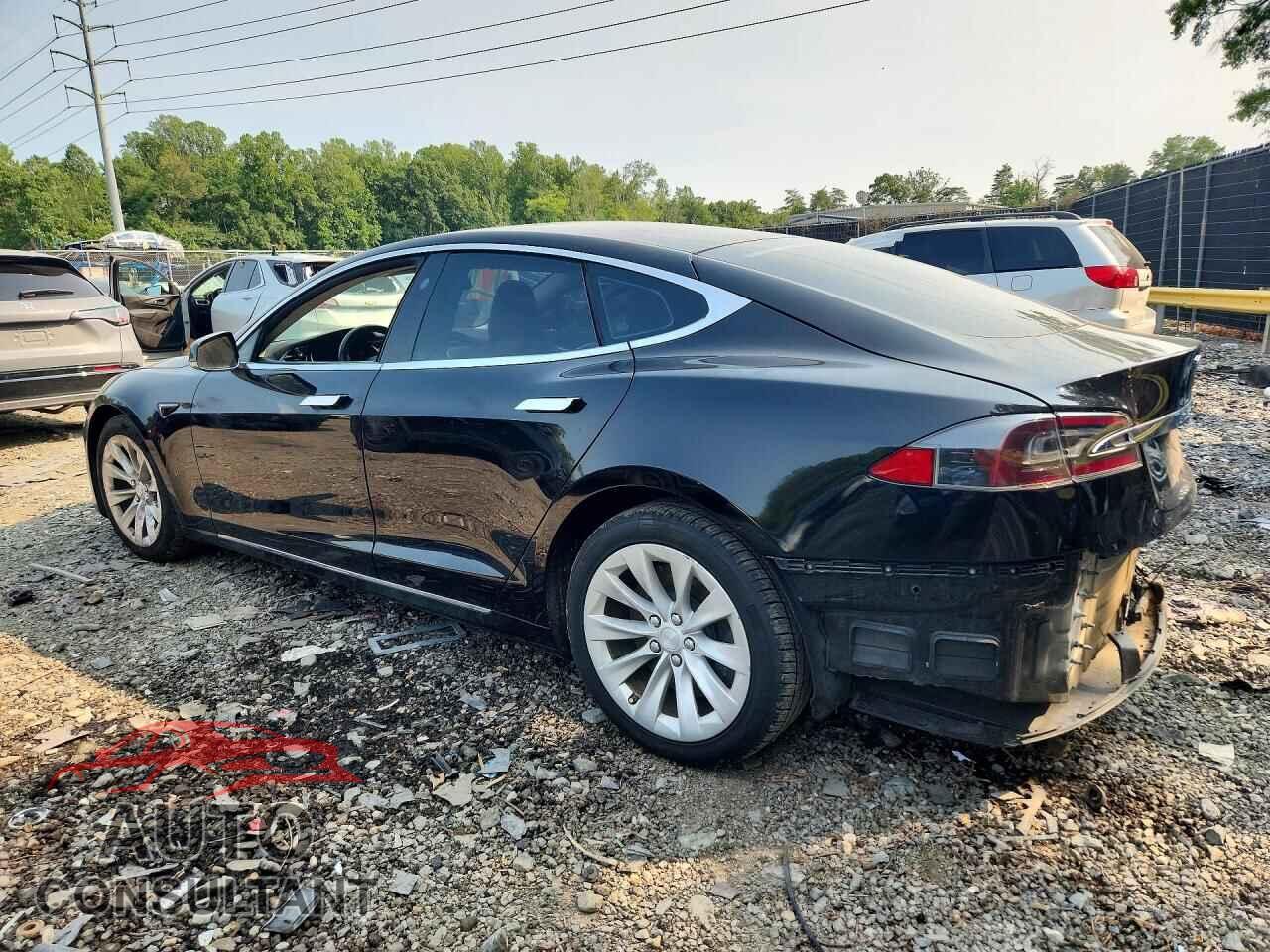 TESLA MODEL S 2017 - 5YJSA1E11HF190594