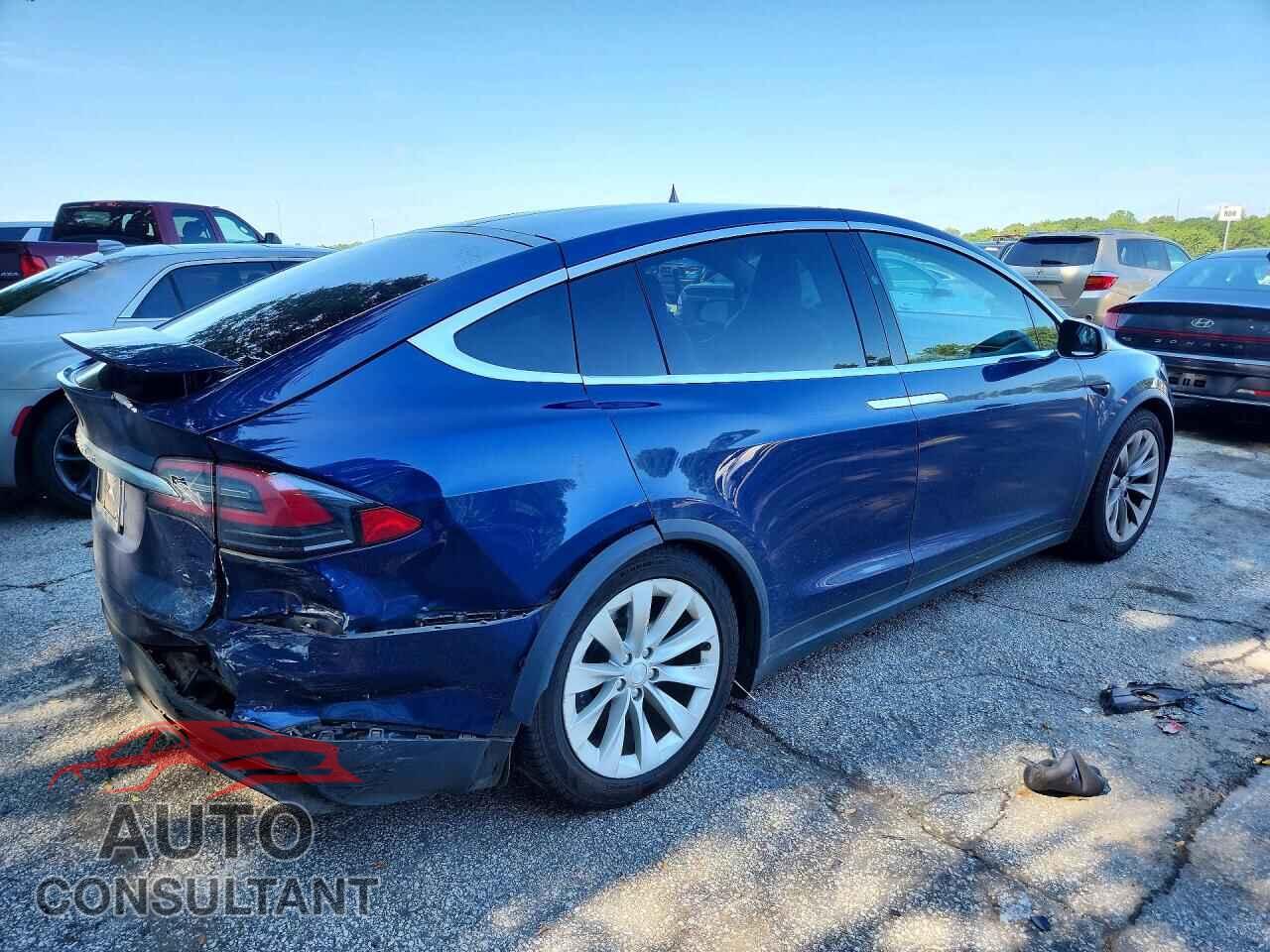 TESLA MODEL X 2017 - 5YJXCBE2XHF077371