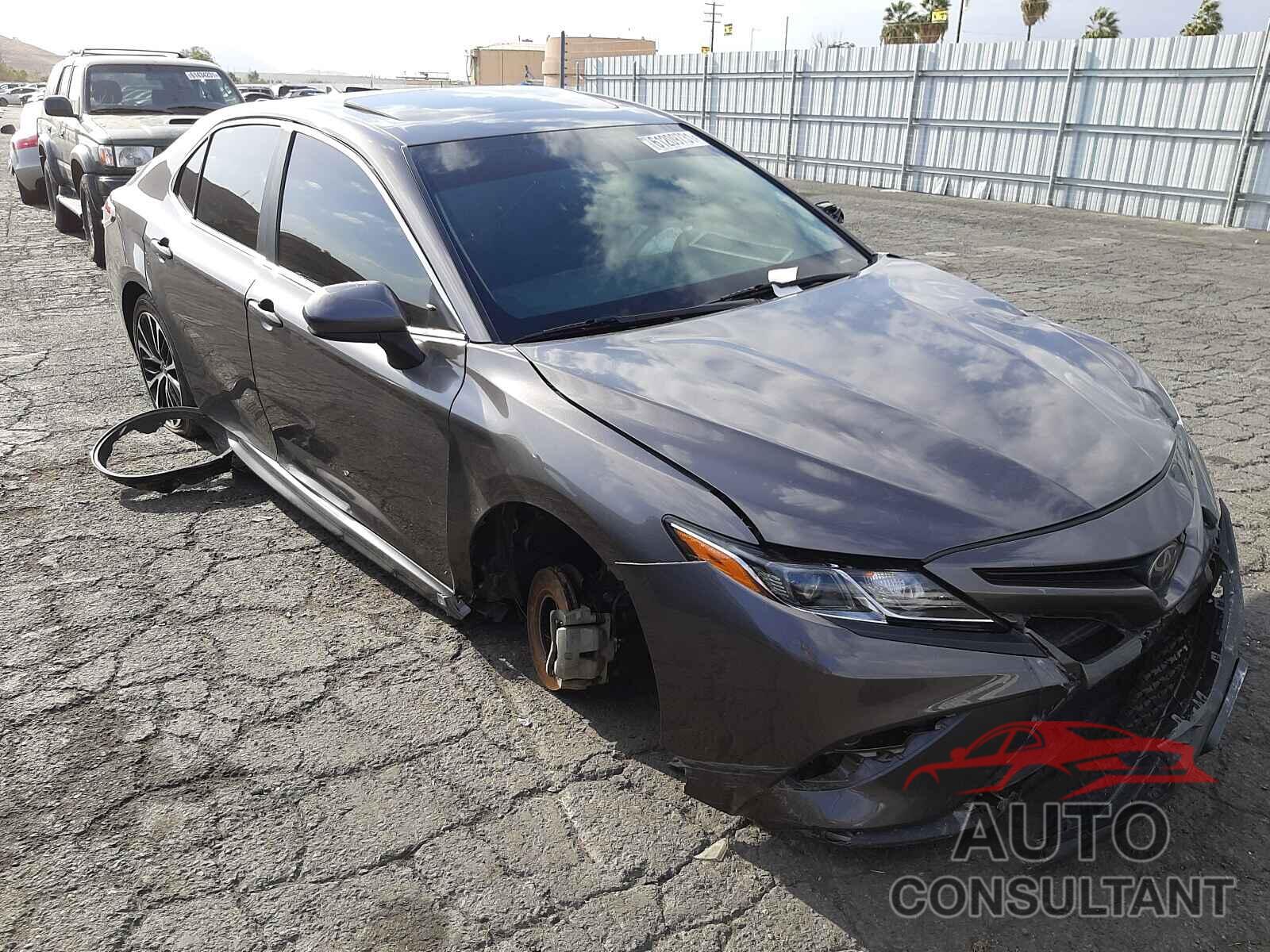 TOYOTA CAMRY 2019 - 4T1B11HK0KU159772