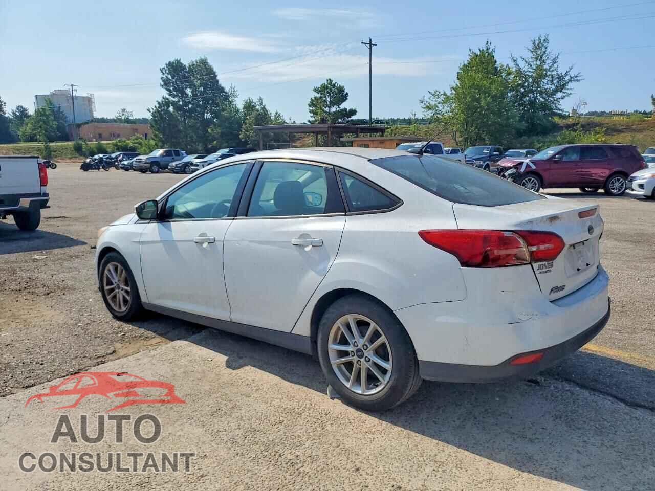 FORD FOCUS 2017 - 1FADP3F28HL278555