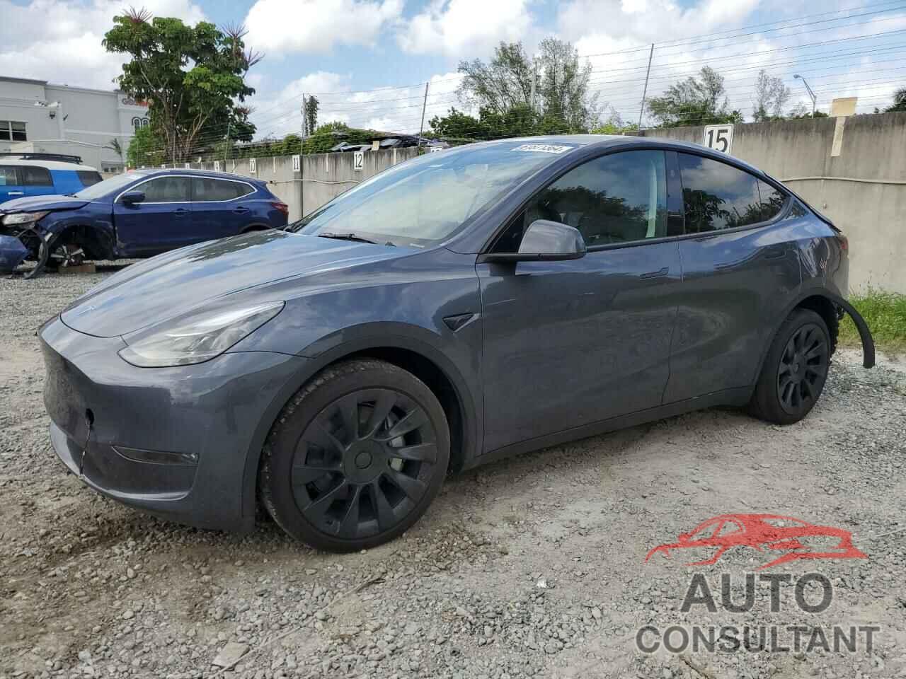 TESLA MODEL Y 2023 - 7SAYGDEE7PA195293