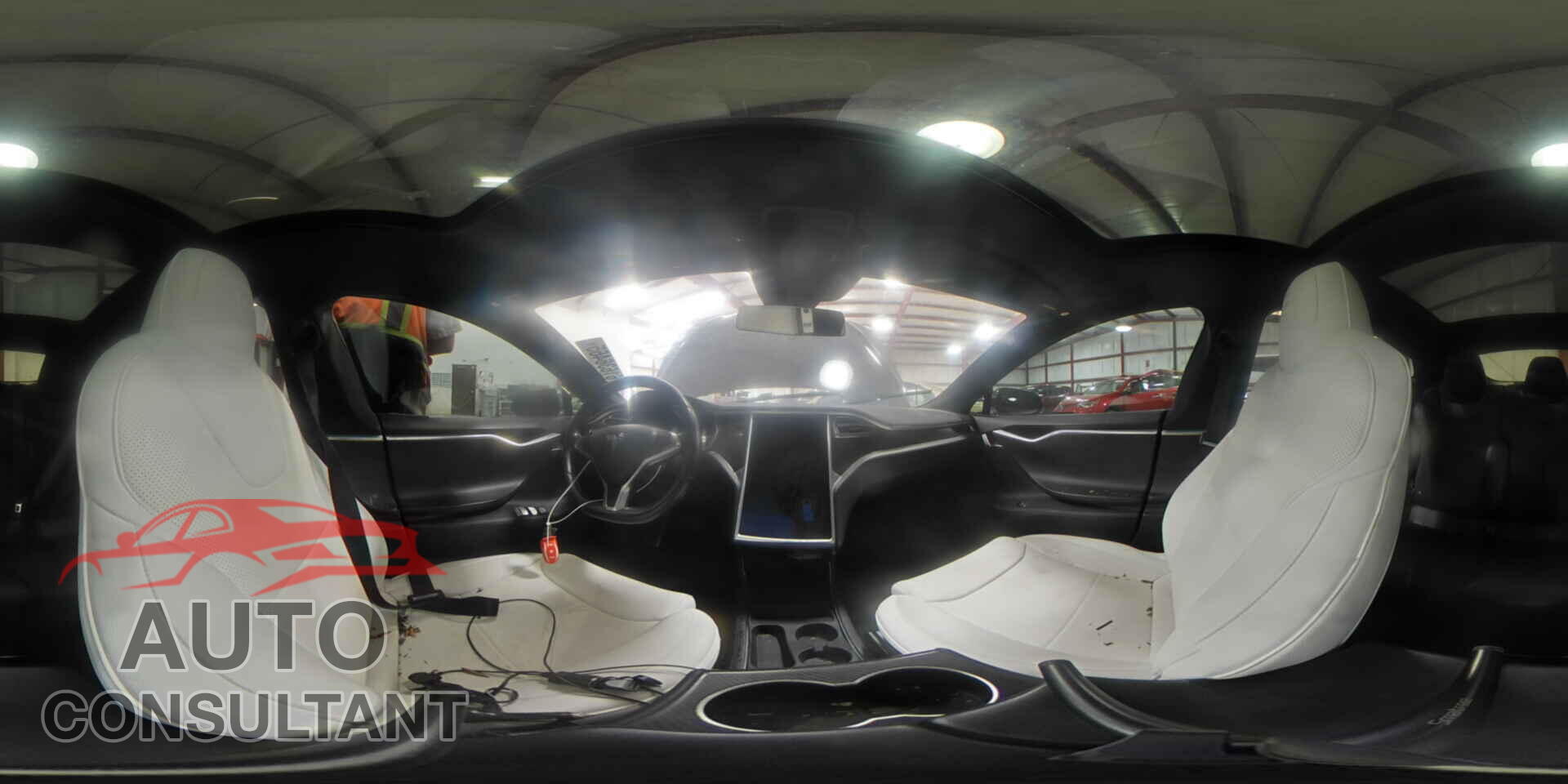 TESLA MODEL S 2015 - 5YJSA1E24FF117516