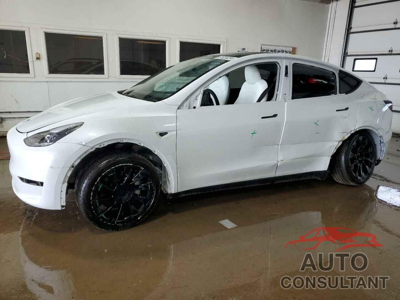 TESLA MODEL Y 2023 - 7SAYGDEE2PA190485