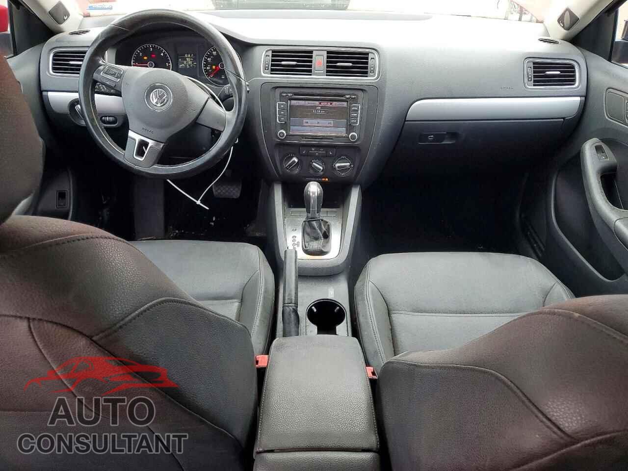 VOLKSWAGEN JETTA 2012 - 3VWLL7AJ3CM093003