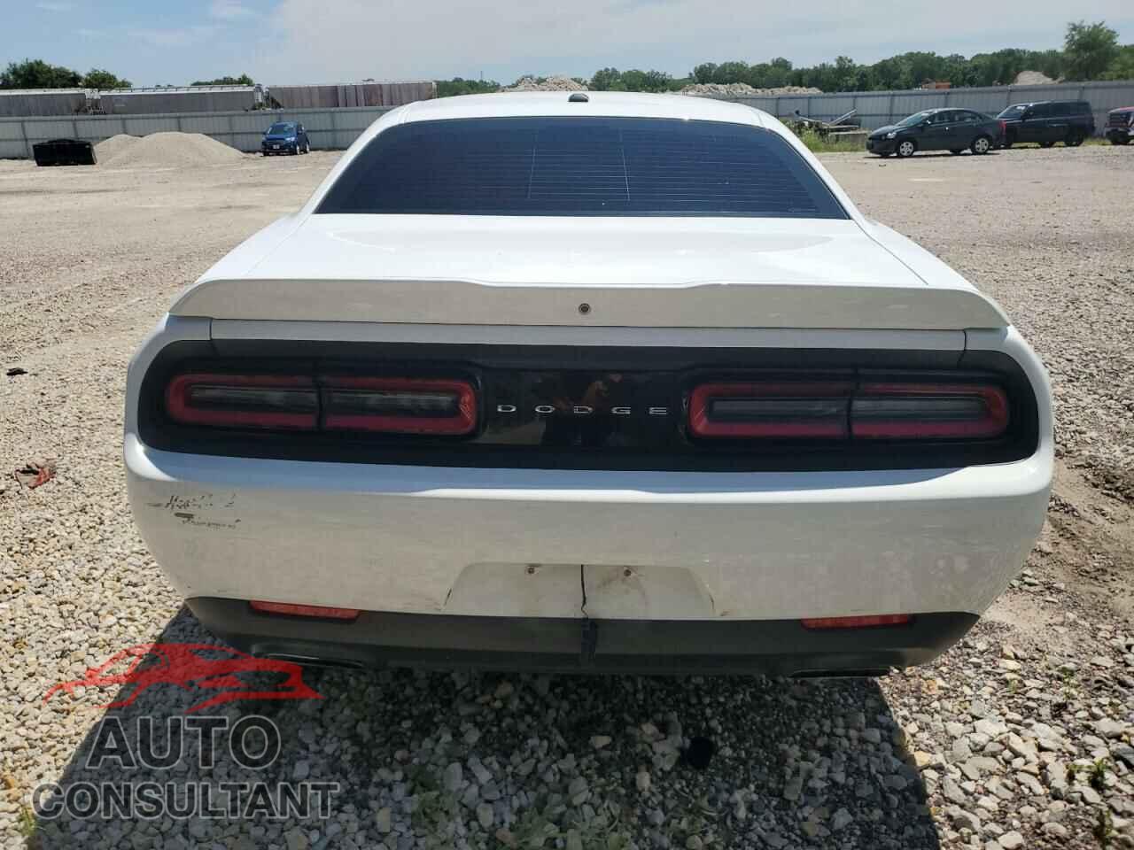 DODGE CHALLENGER 2018 - 2C3CDZBT8JH131000