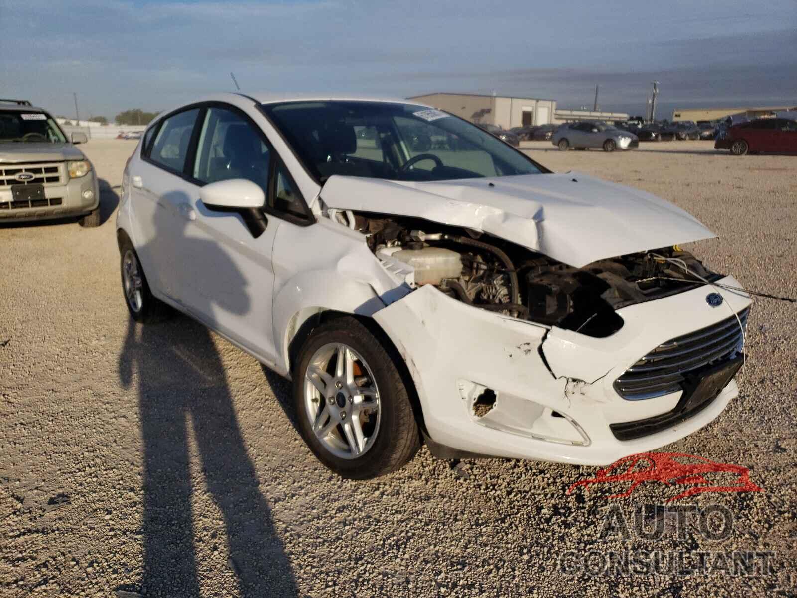 FORD FIESTA 2019 - 3FADP4EJ2KM147867