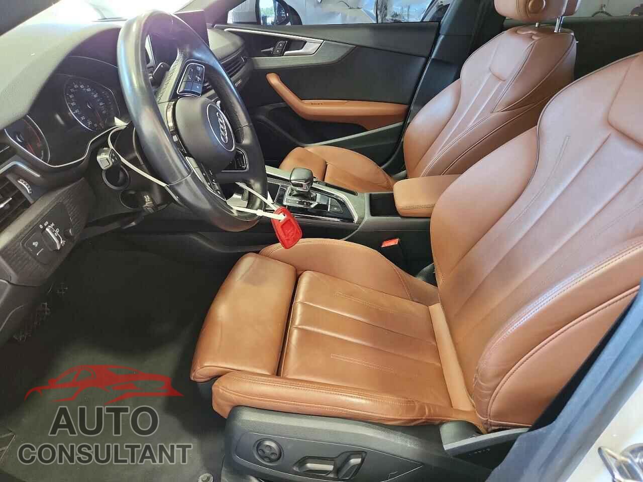 AUDI A5 2021 - WAUDACF56MA016235