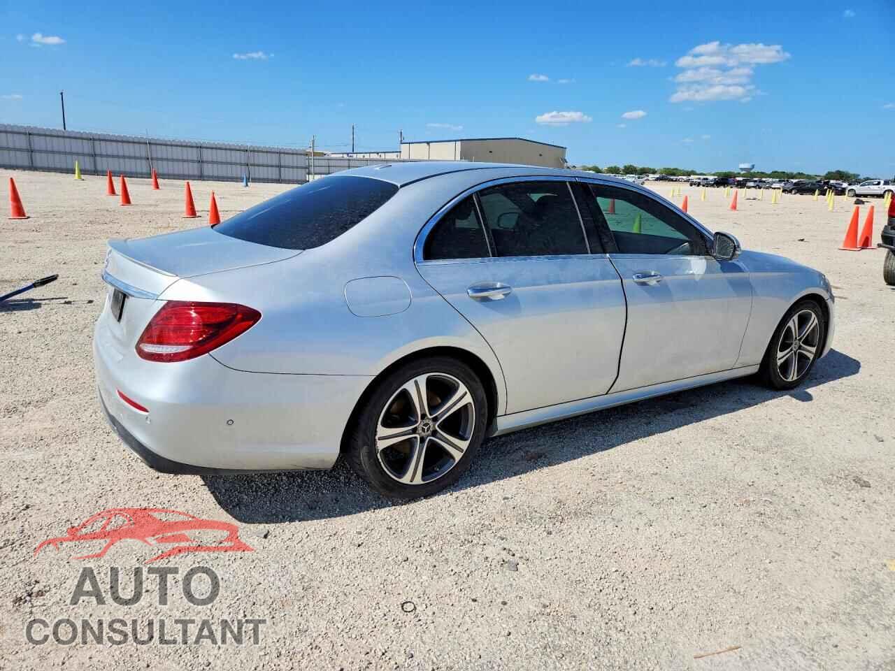 MERCEDES-BENZ E-CLASS 2018 - WDDZF4JB5JA395047
