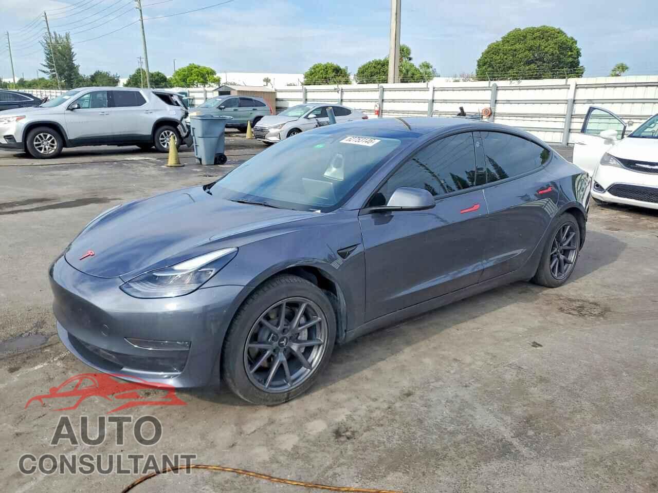 TESLA MODEL 3 2023 - 5YJ3E1EA5PF678003