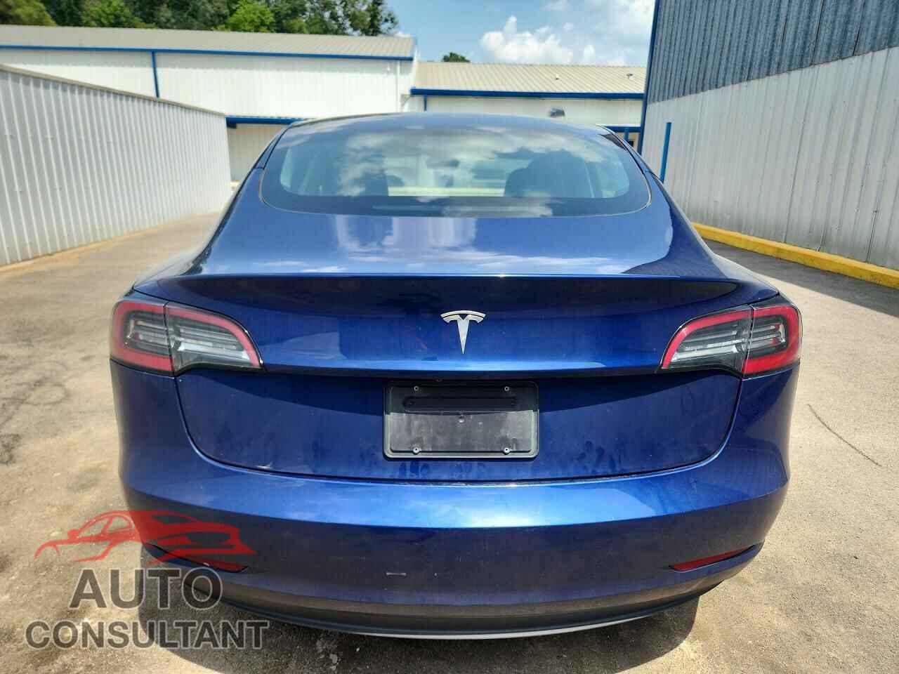 TESLA MODEL 3 2023 - 5YJ3E1EA5PF448669