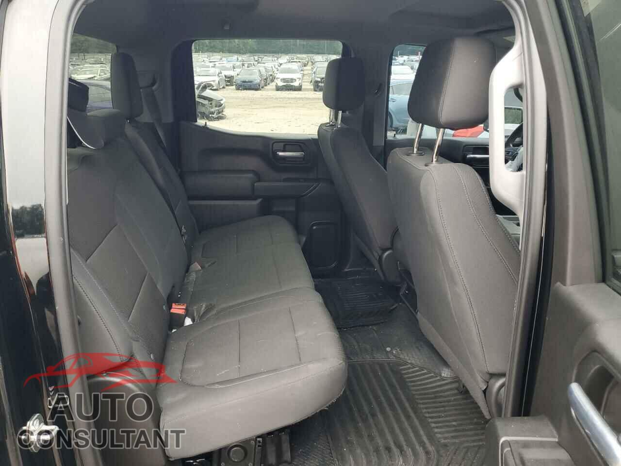 CHEVROLET SILVERADO 2020 - 1GCPYCEF1LZ165576