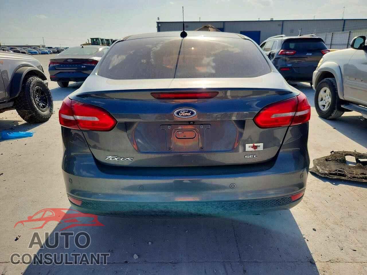 FORD FOCUS 2017 - 1FADP3H21HL248424