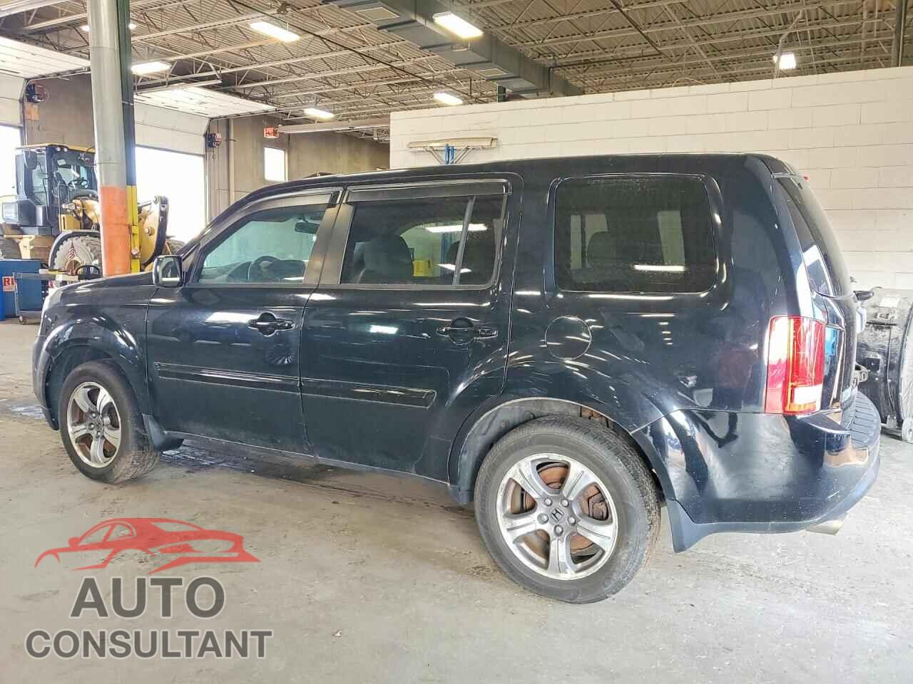 HONDA PILOT 2015 - 5FNYF4H39FB043429
