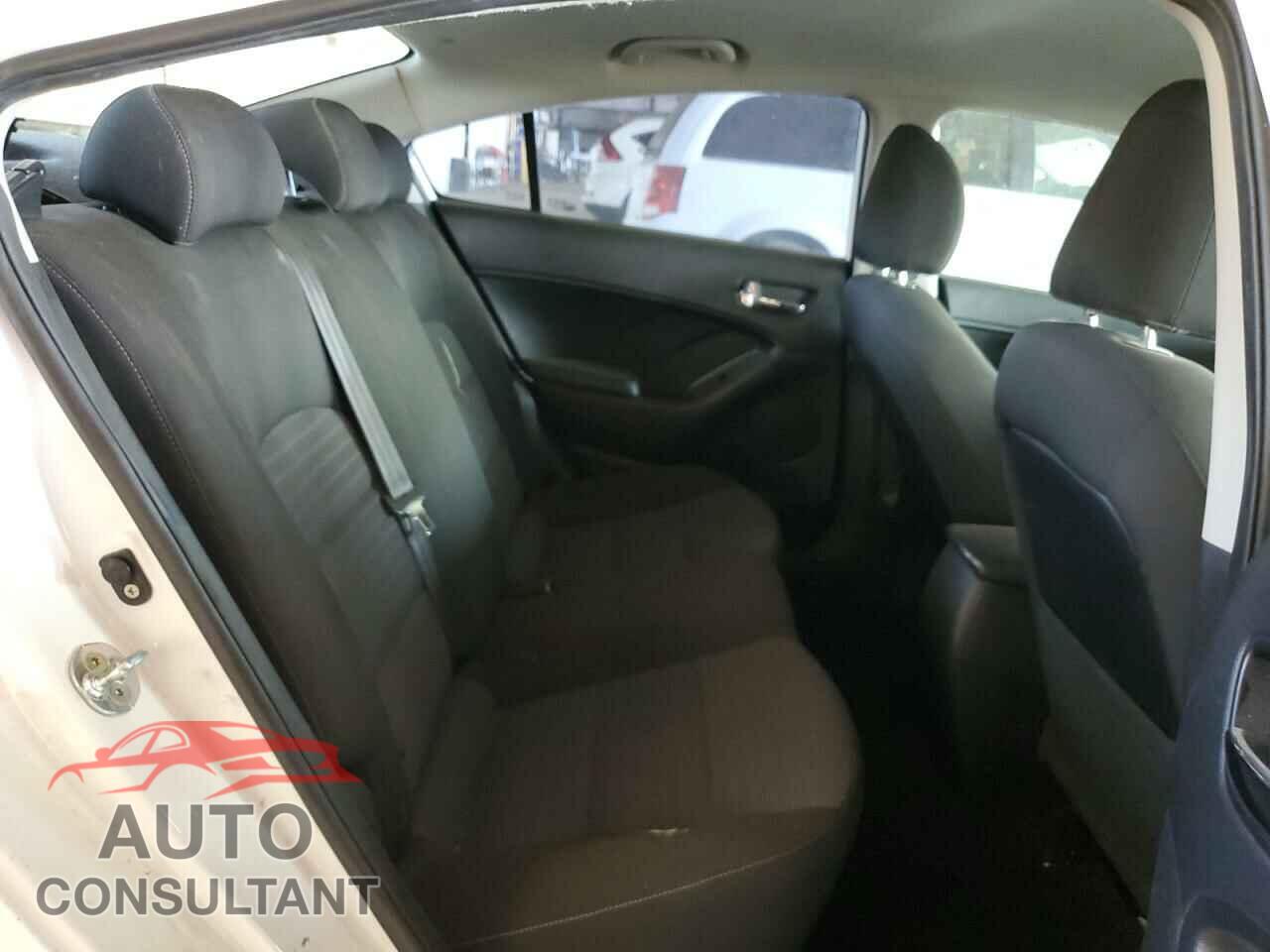 KIA FORTE 2017 - 3KPFL4A77HE141512