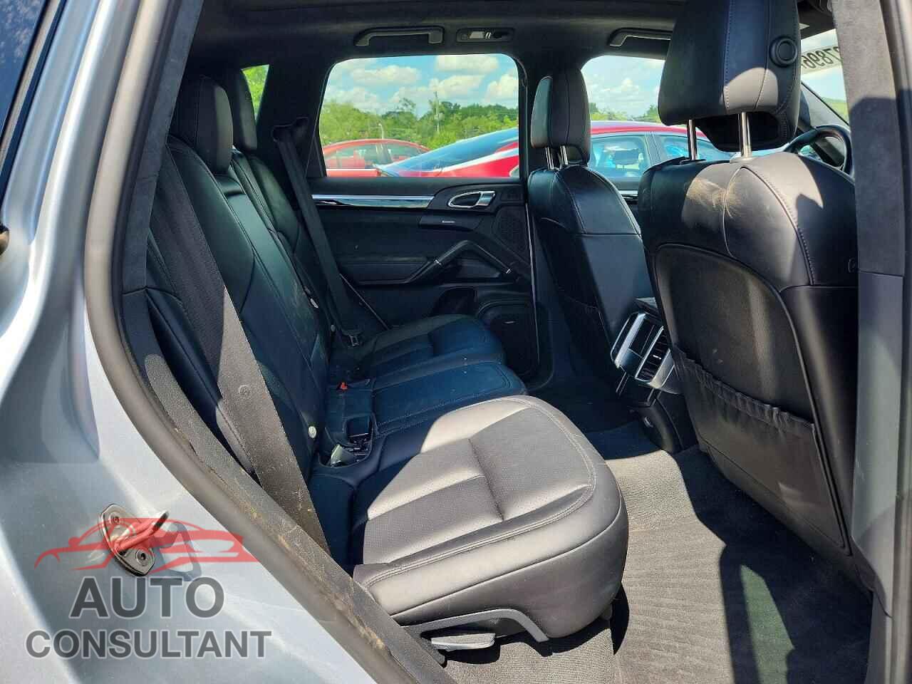 PORSCHE CAYENNE 2016 - WP1AD2A23GLA76792