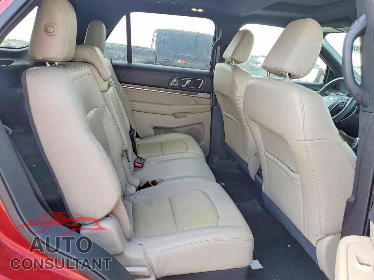 FORD EXPLORER 2018 - 1FM5K7F85JGB08270