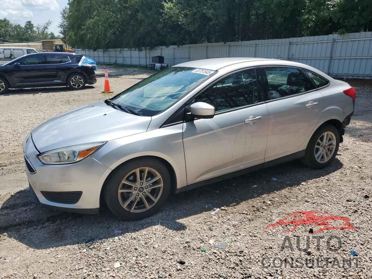 FORD FOCUS 2018 - 1FADP3F27JL292419