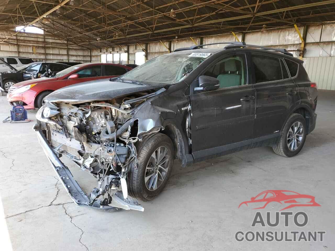 TOYOTA RAV4 2018 - JTMRJREVXJD250496