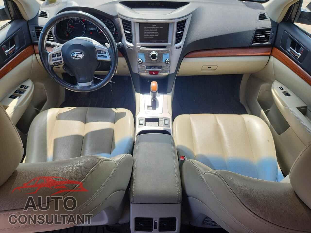 SUBARU OUTBACK 2013 - 4S4BRBLC1D3240531