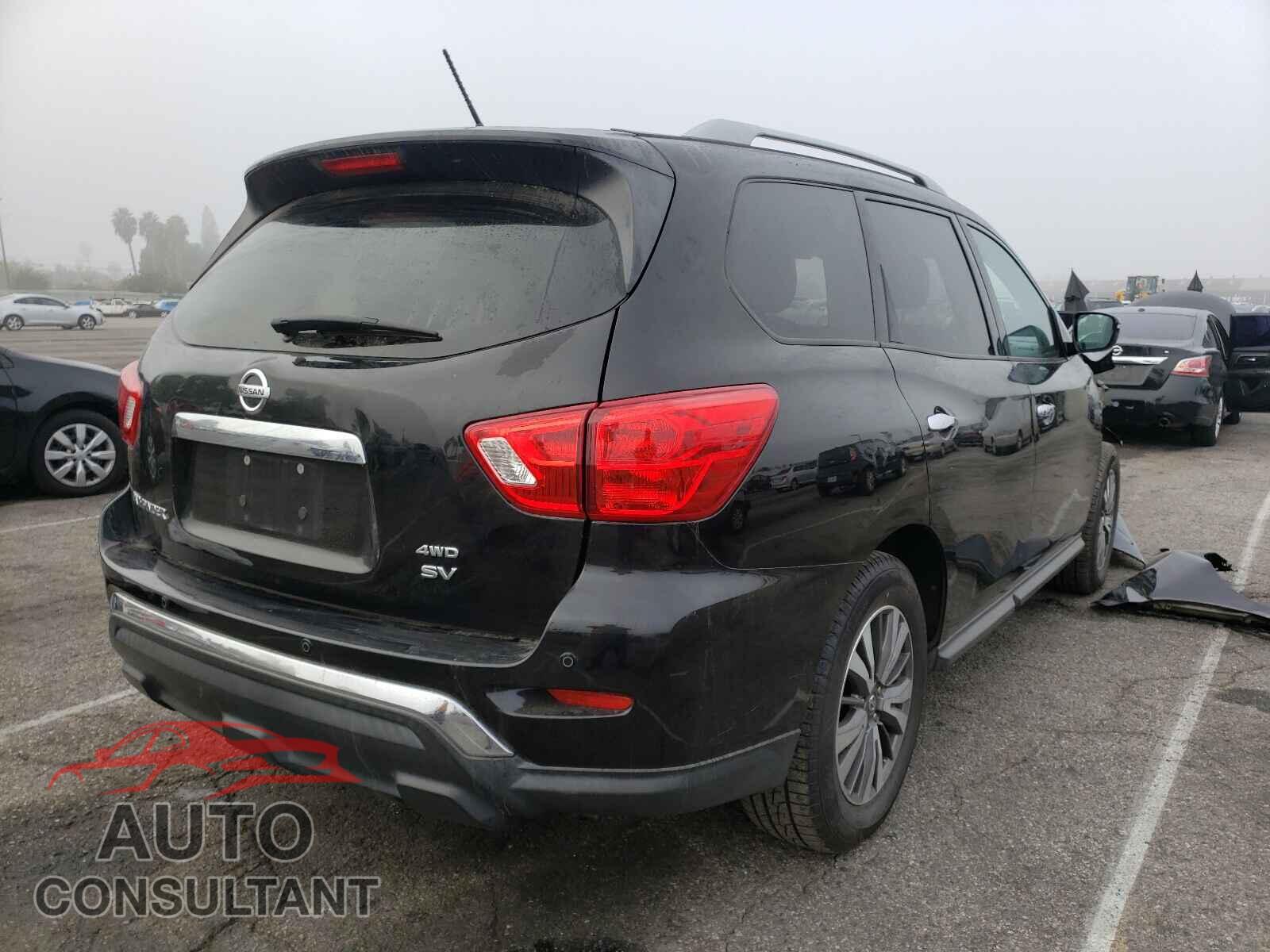 NISSAN PATHFINDER 2017 - 5N1DR2MM2HC656593