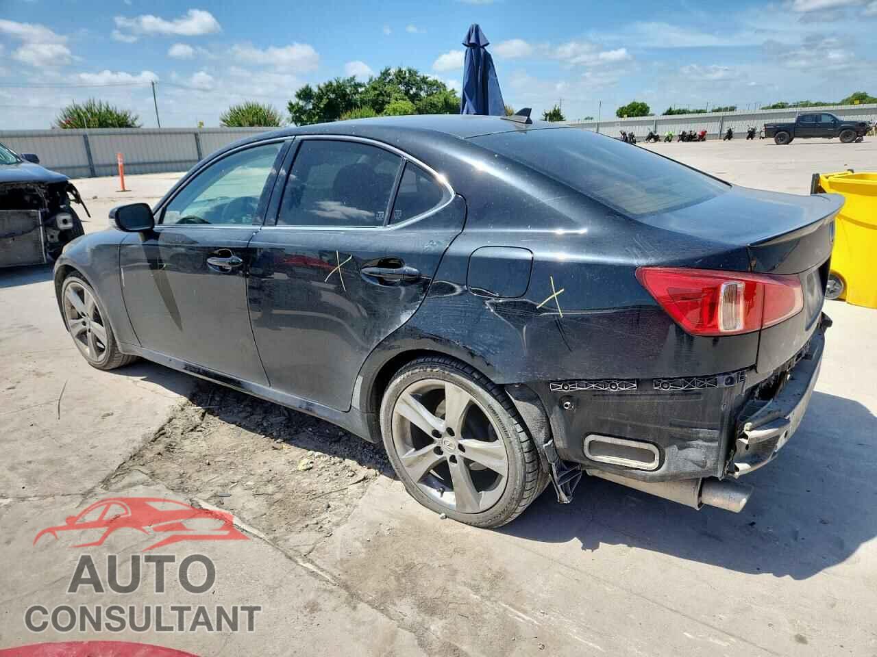 LEXUS IS 2011 - JTHBF5C24B5144155