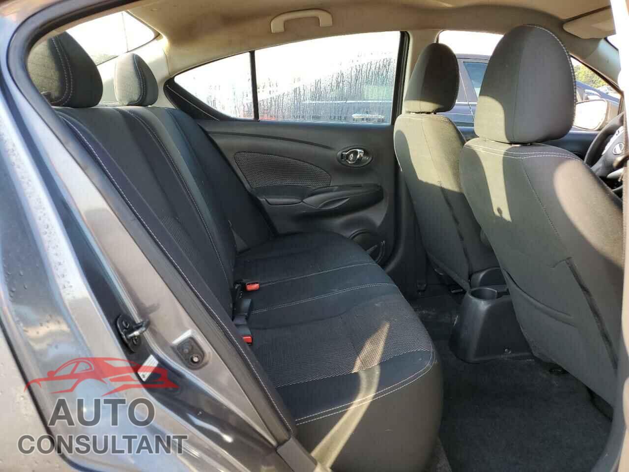 NISSAN VERSA 2017 - 3N1CN7AP3HL814227