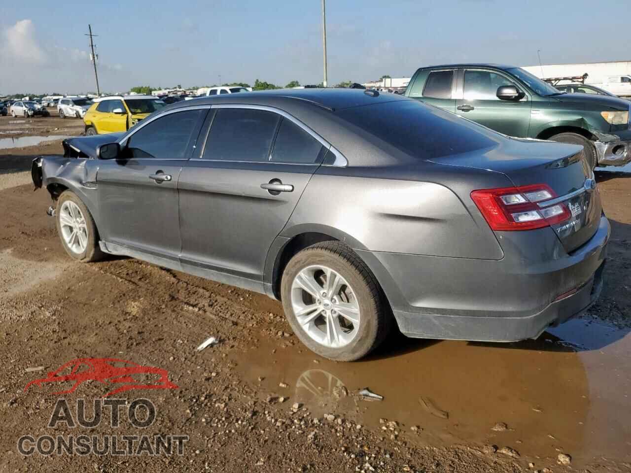 FORD TAURUS 2018 - 1FAHP2D80JG135696