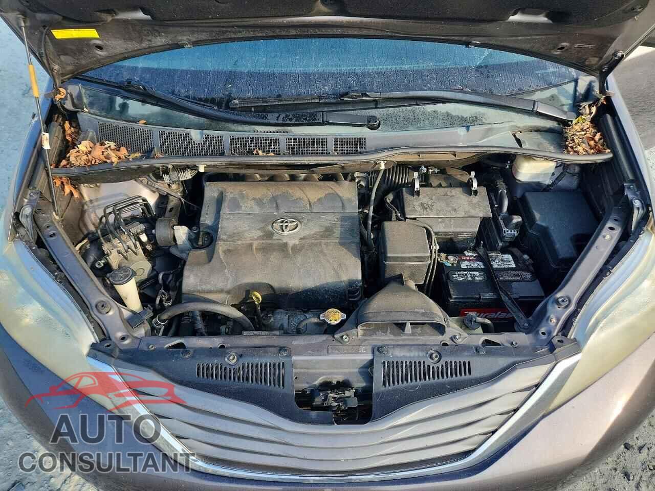 TOYOTA SIENNA 2013 - 5TDYK3DC8DS399472