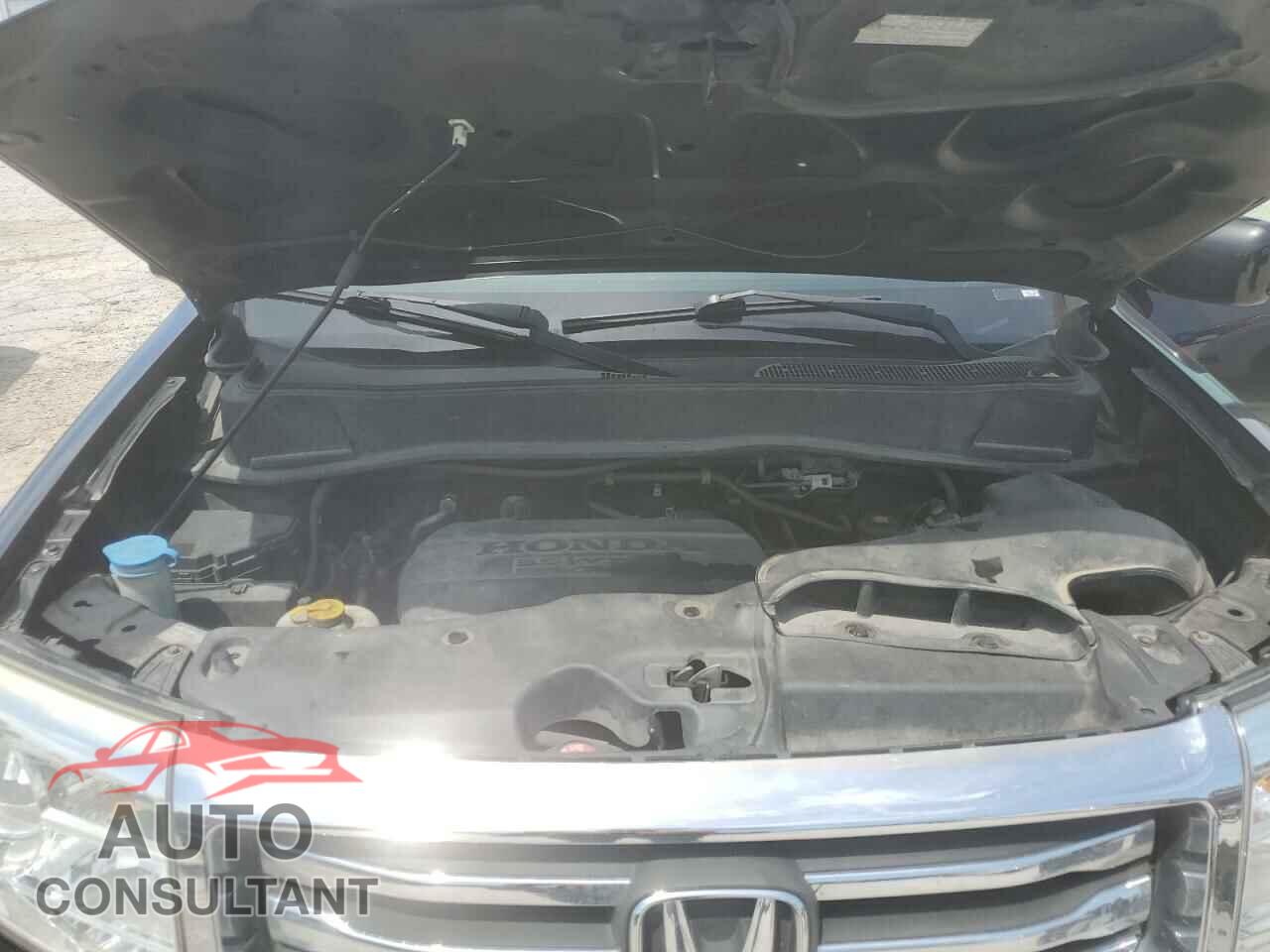HONDA PILOT 2015 - 5FNYF4H58FB073006