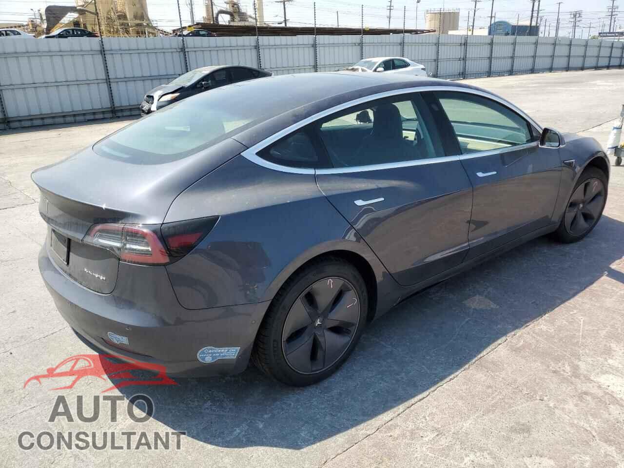 TESLA MODEL 3 2019 - 5YJ3E1EB2KF205385