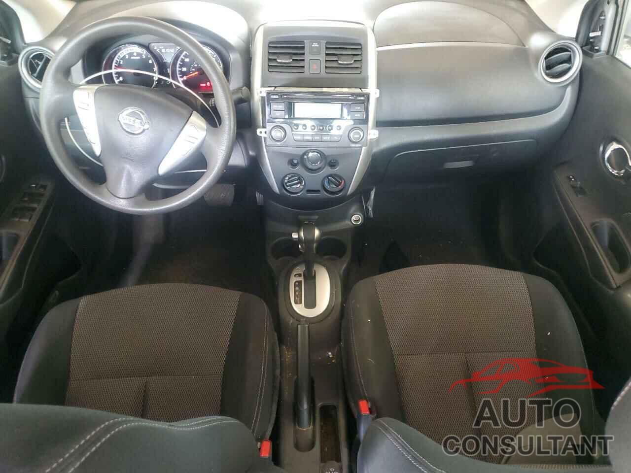 NISSAN VERSA 2018 - 3N1CN7AP7JL801857