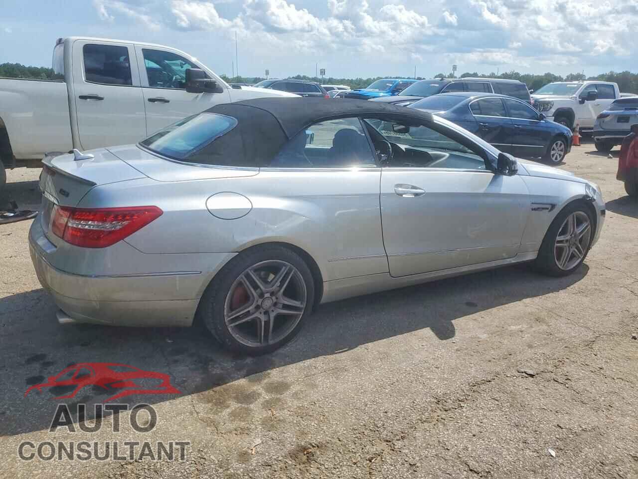 MERCEDES-BENZ E-CLASS 2012 - WDDKK5KF7CF155685