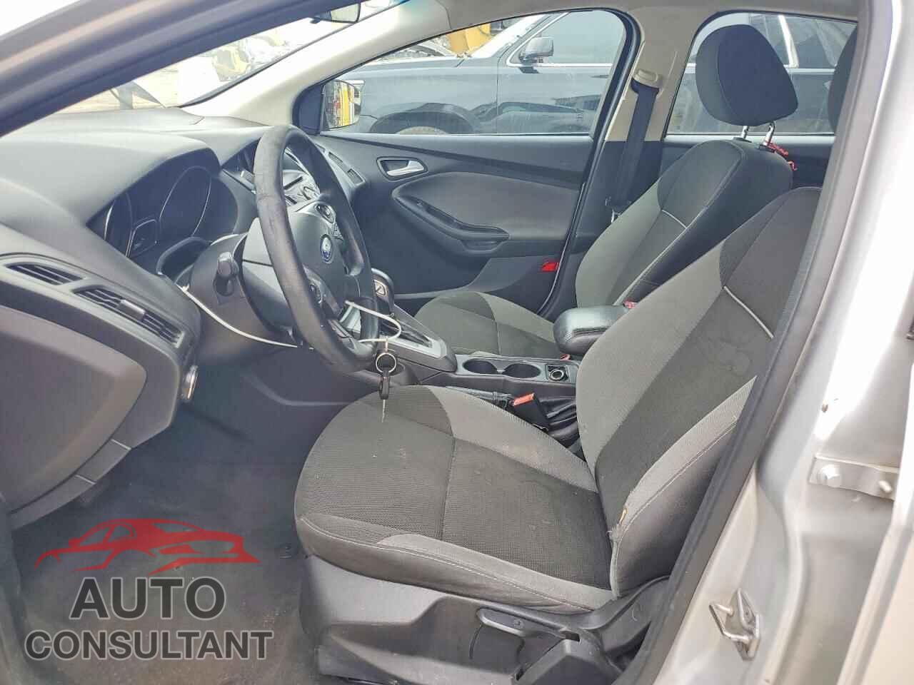 FORD FOCUS 2014 - 1FADP3F28EL323022