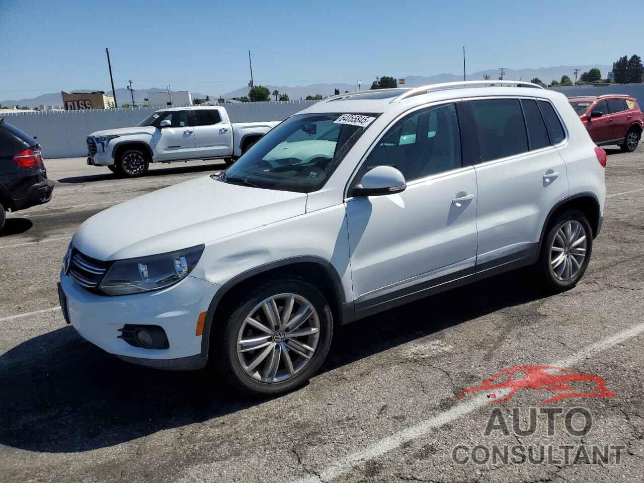 VOLKSWAGEN TIGUAN 2015 - WVGAV7AX1FW521448